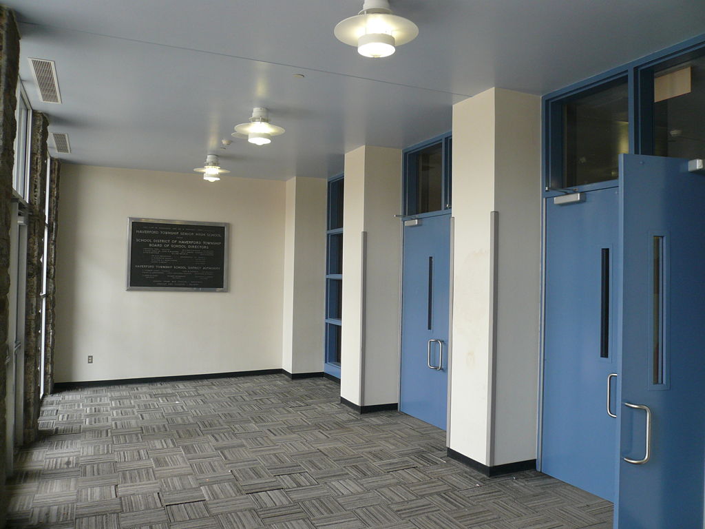File:HHS Aud Entryway.jpg